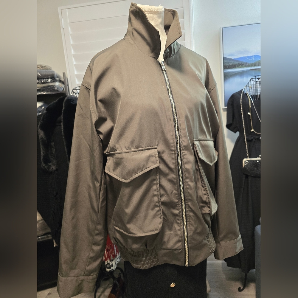 💥SOLD💥Bomber Jacket Unisex